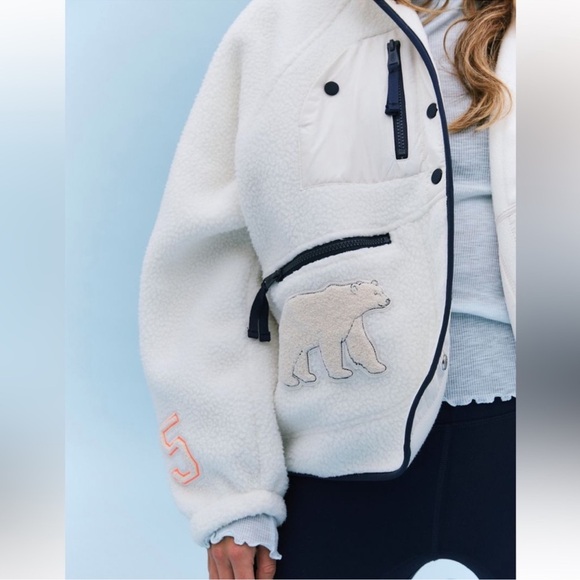 FP Movement Hit The Slopes Patch Fleece Jacket. Oversized XSmall. NWT!!! - Picture 3 of 5